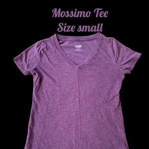 MOSSIMO V-NECK TEE. Size small